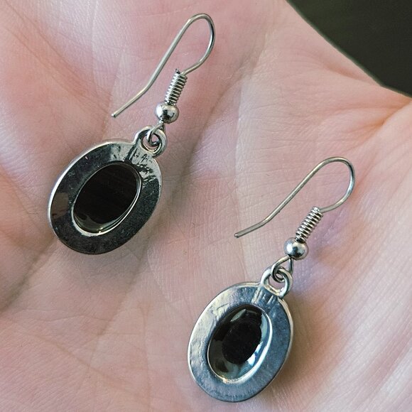 3/$15 earrings black onyx - Picture 2 of 2